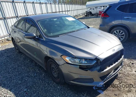 2014 Ford Fusion S z USA, uszkodzony, nr VIN 1FA6P0G73E5407299